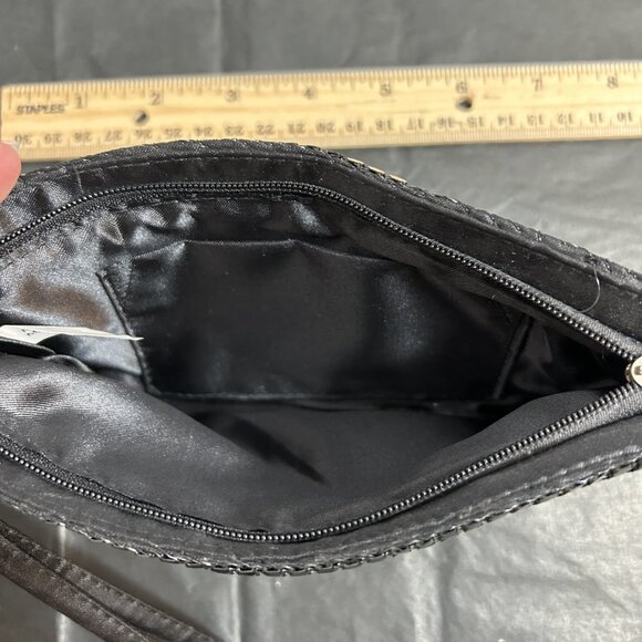 Women's black beaded clutch bag with a zipper closure and a fabric - used once - Picture 4 of 4